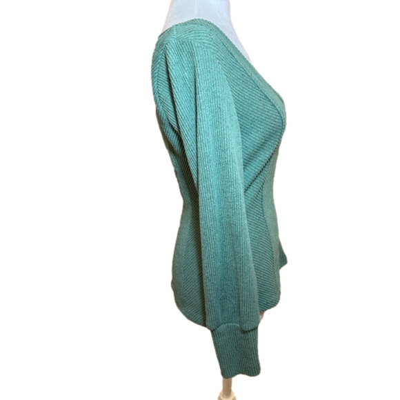 Long Sleeve U-Shaped Neck Green Textured Pattern Shirt Women’s Top Size M - Picture 5 of 10